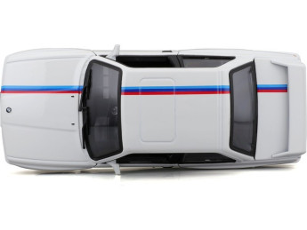 Bburago BMW 3 Series M3 1988 1:24 bílá
