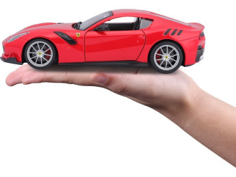 Bburago Ferrari F12TDF 1:24 červená