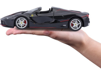 Bburago Ferrari LaFerrari Aperta 1:24 černá metalíza
